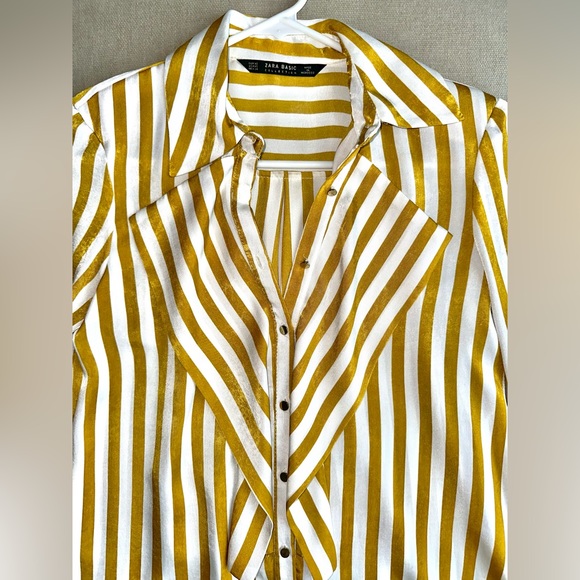 Zara stripped padded satin top - Picture 3 of 5